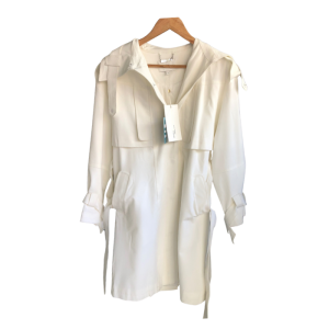 Trench blanco T.M nuevo